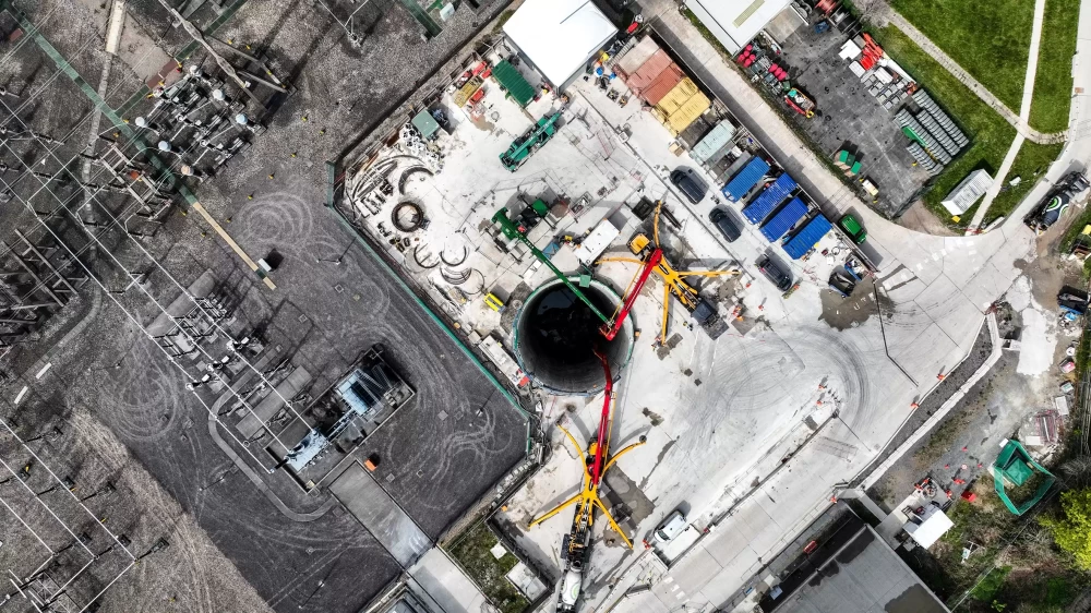 Record-Breaking Pour of Cement-Free Concrete at *London Power Tunnels*